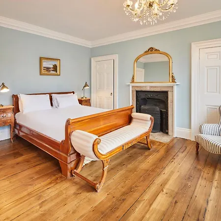 Host & - Harold * Whitby