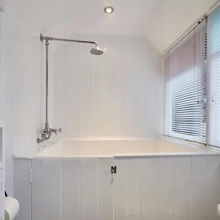 Host & - Harold Semesterbostad *